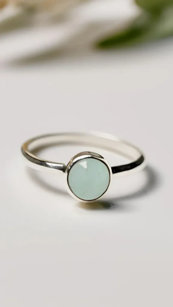 Anillo de mujer con baño de plata 925.