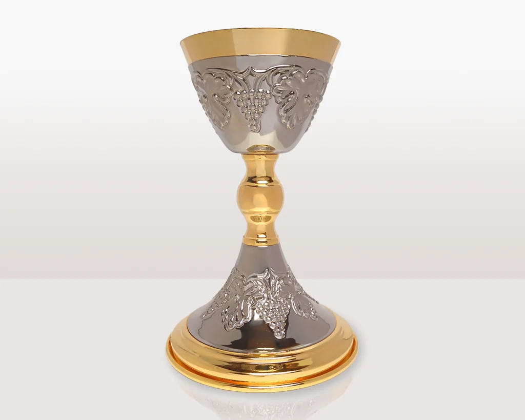 Restauración de cáliz religioso con baño de oro de 24 kilates