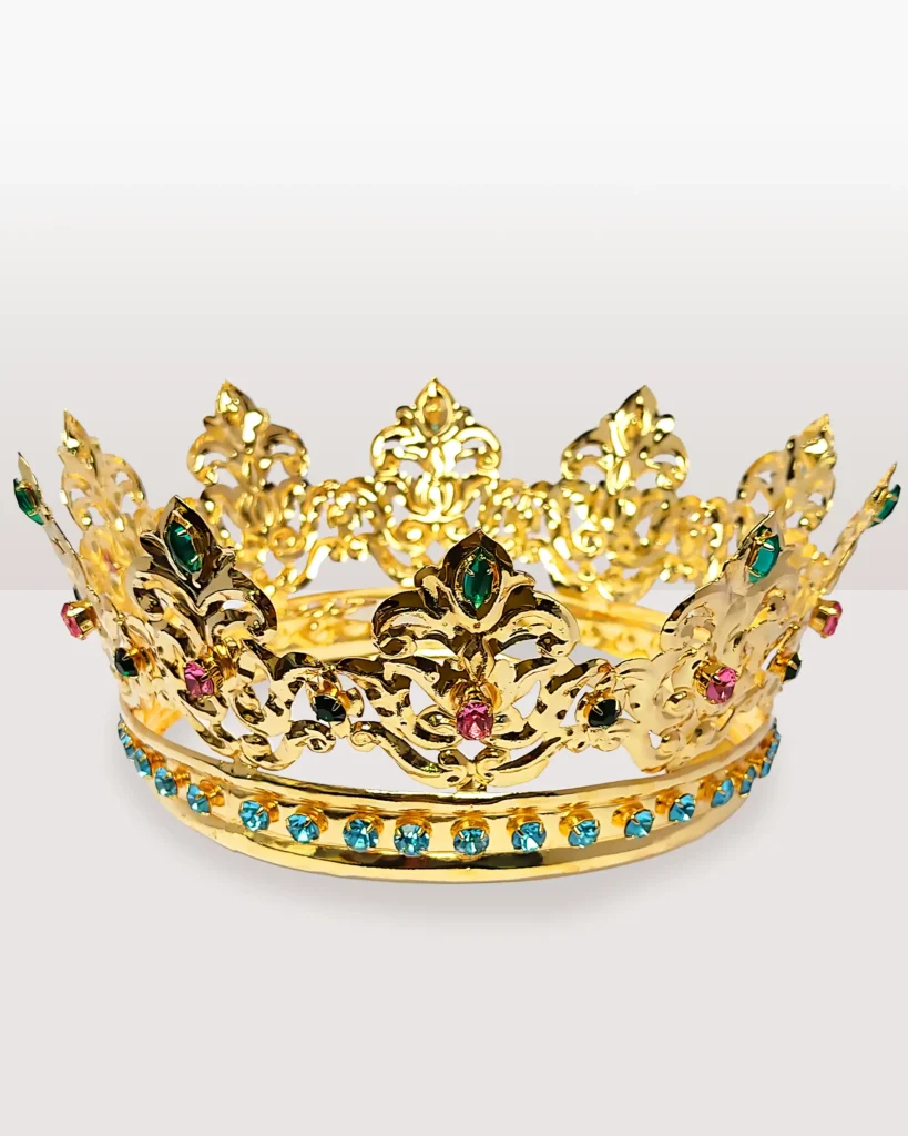 Corona religiosa personalizada con piedras y baño de oro