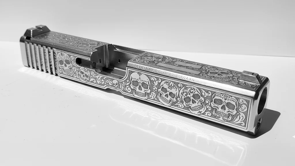 Corredea personalizada de una arma con baño plateado